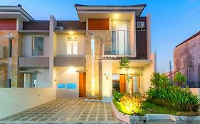 Rumah Andien Holiday Home